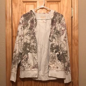 Casual zip-up hoodie/sweatshirt